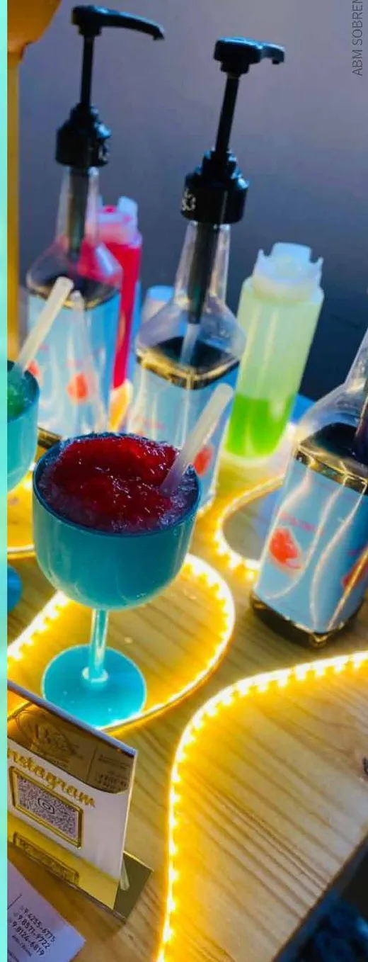 Raspadinha retrô personalizada com cobertura